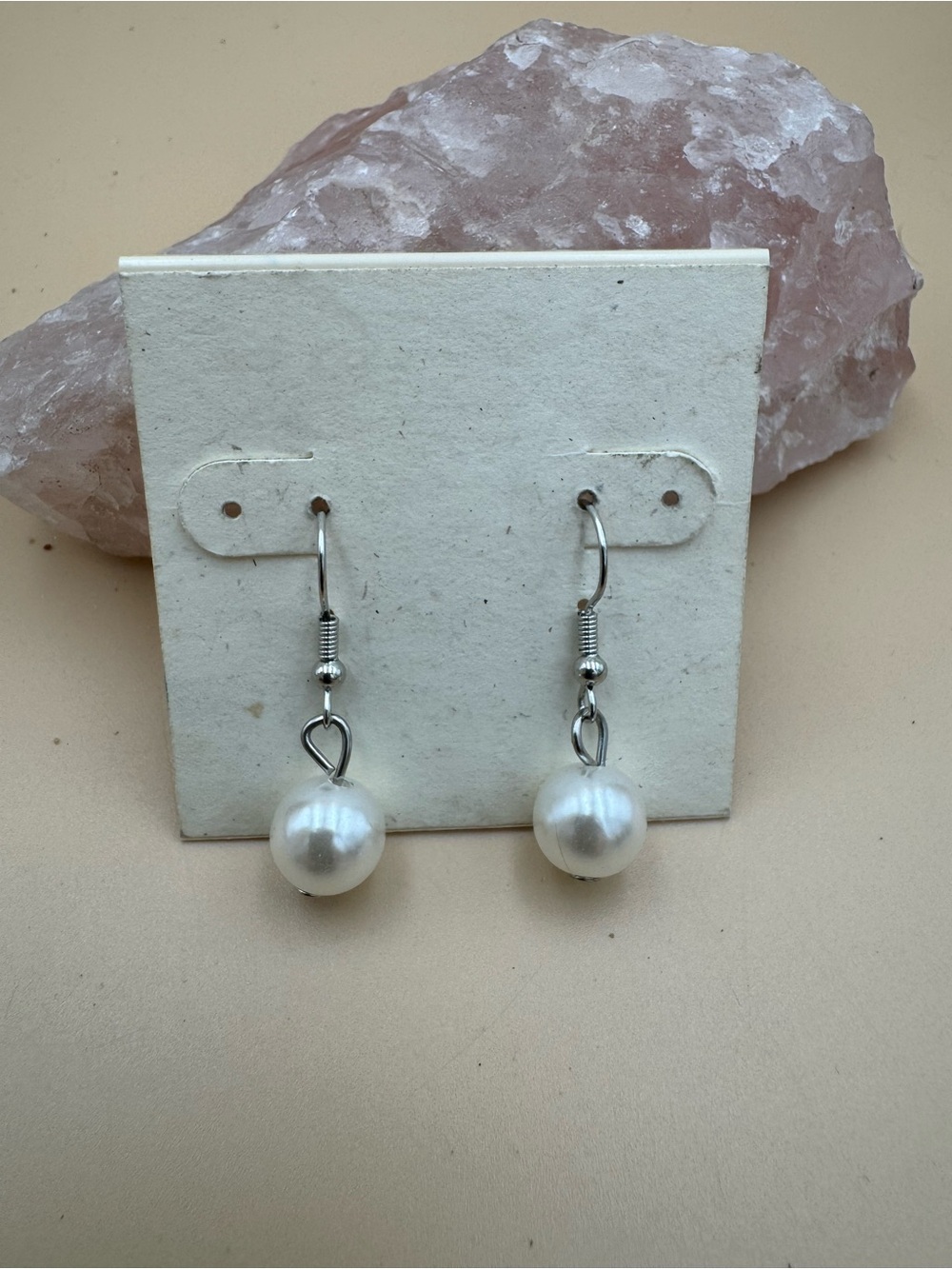 Classic White Pearl Drop Earrings - Unbranded 124
